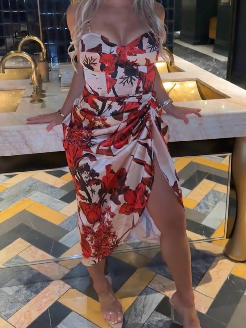 PrettyLittleThing Red Floral bustier top Dress - Picture 3 of 6